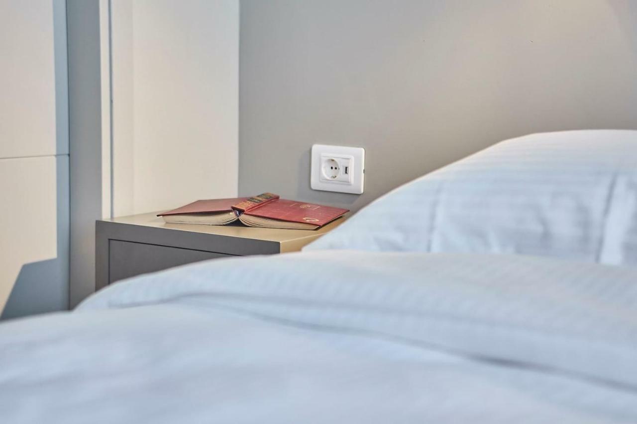 Spacious Suite W. Huge Balcony + Acropolis View Athens Luaran gambar