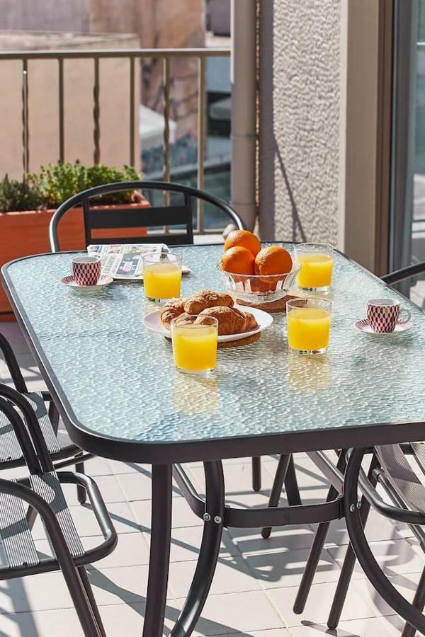 Spacious Suite W. Huge Balcony + Acropolis View Athens Luaran gambar