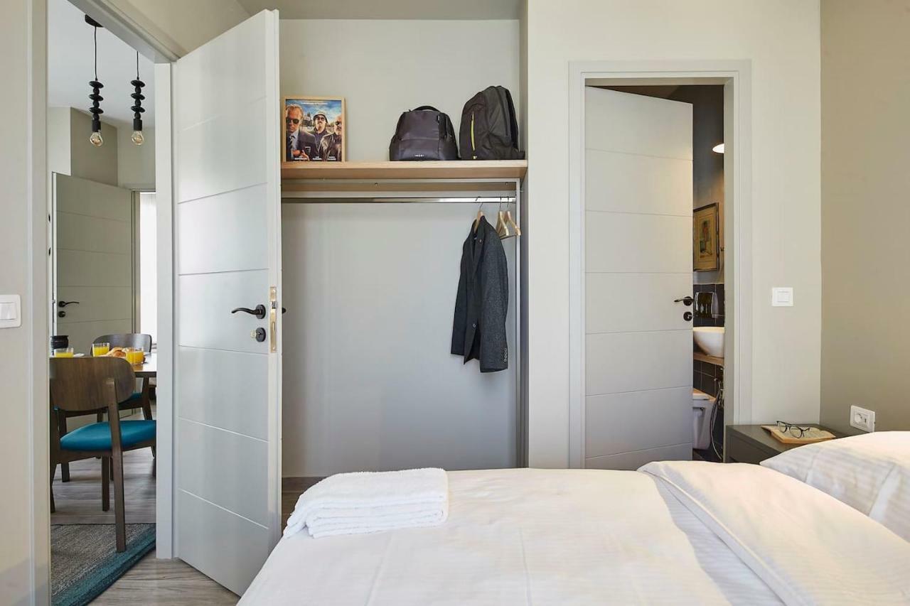 Spacious Suite W. Huge Balcony + Acropolis View Athens Luaran gambar